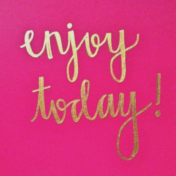 Meet your Posher, Astrid - Picture 1 of 1